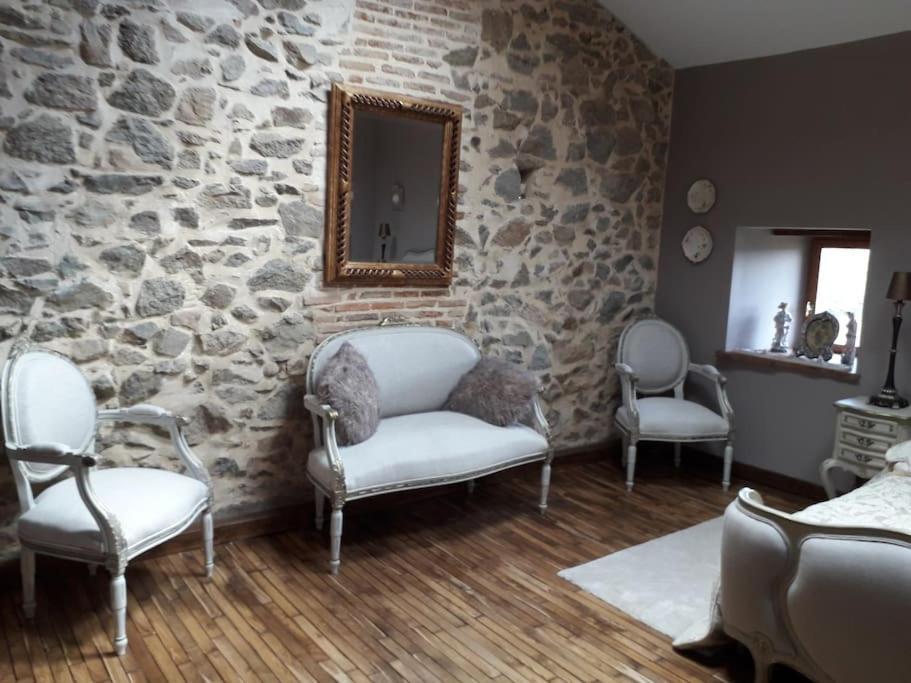AmaillouxLe Magnoux Peaceful Retreat住宿加早餐旅馆 外观 照片